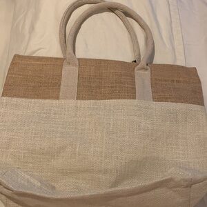 Absolutely stunning high quality 100% natural thick linen beach bag with zipper